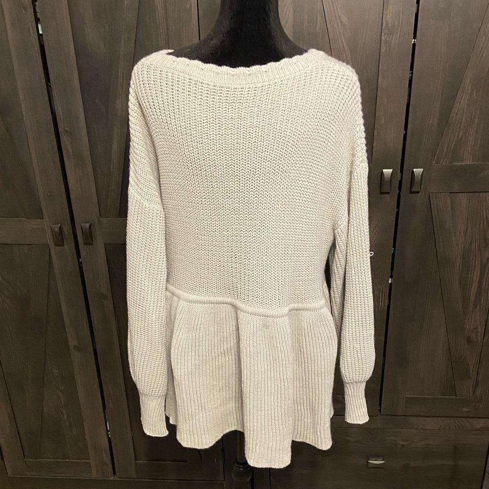 Shein Gray waffle long sleeve sweater with peplum waist Size OXL - Picture 2 of 5